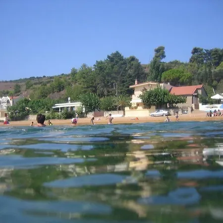 Alekos Beach Houses-jerasimo *
